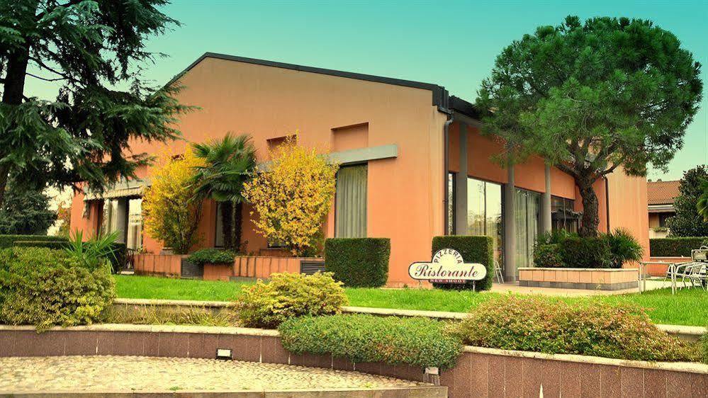 Hotel Embassy Pero Exterior foto